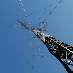 14 mhz stozar nov osazeny 2m antenami 2 20191211672035058